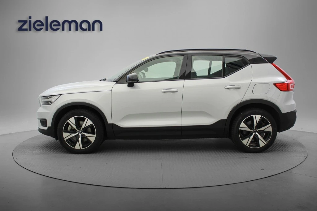 Volvo XC40 – foto 2