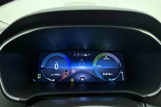Renault Megane E-Tech – thumbnail 24