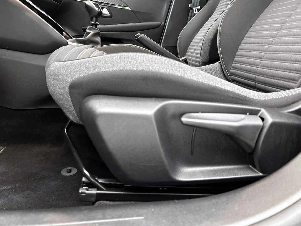 Peugeot 208 – foto 16