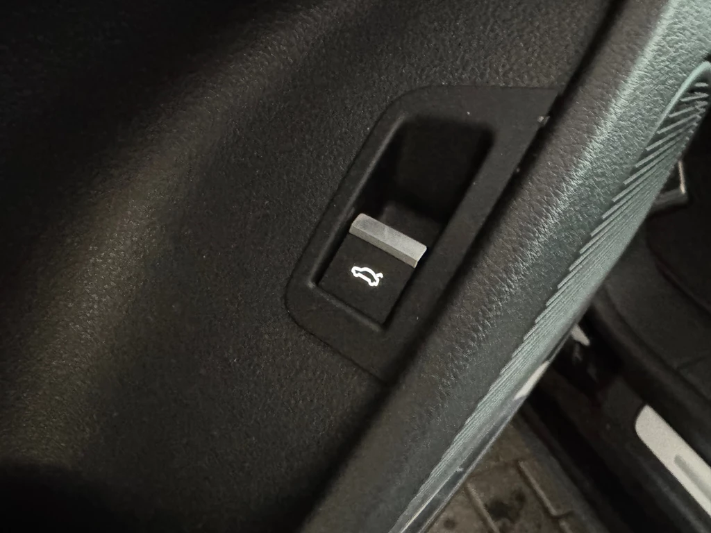 Audi RSQ8 – foto 19