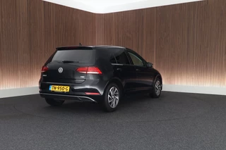 Volkswagen Golf – thumbnail 4