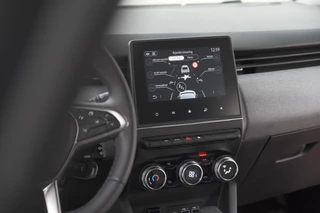Renault Clio – thumbnail 60