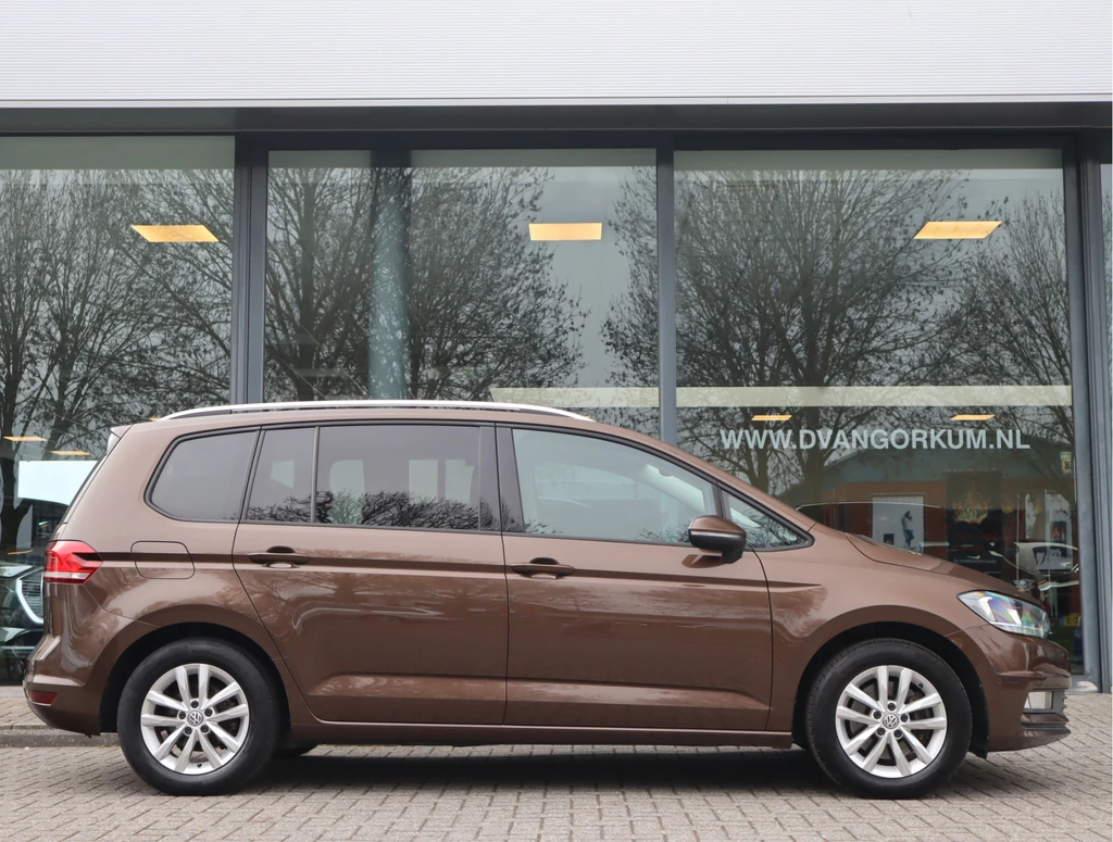 Volkswagen Touran – foto 5