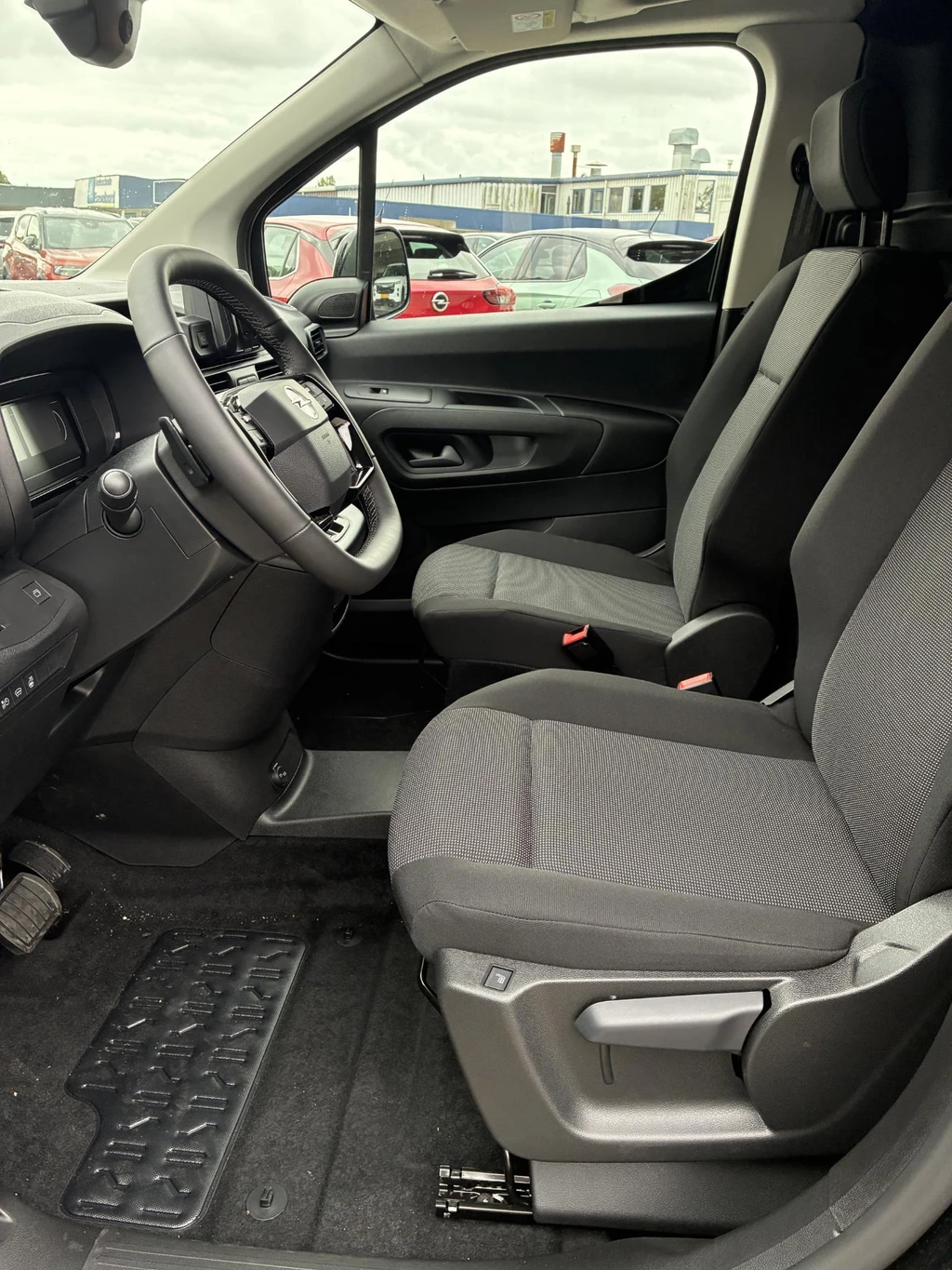 Opel Combo-e – foto 15