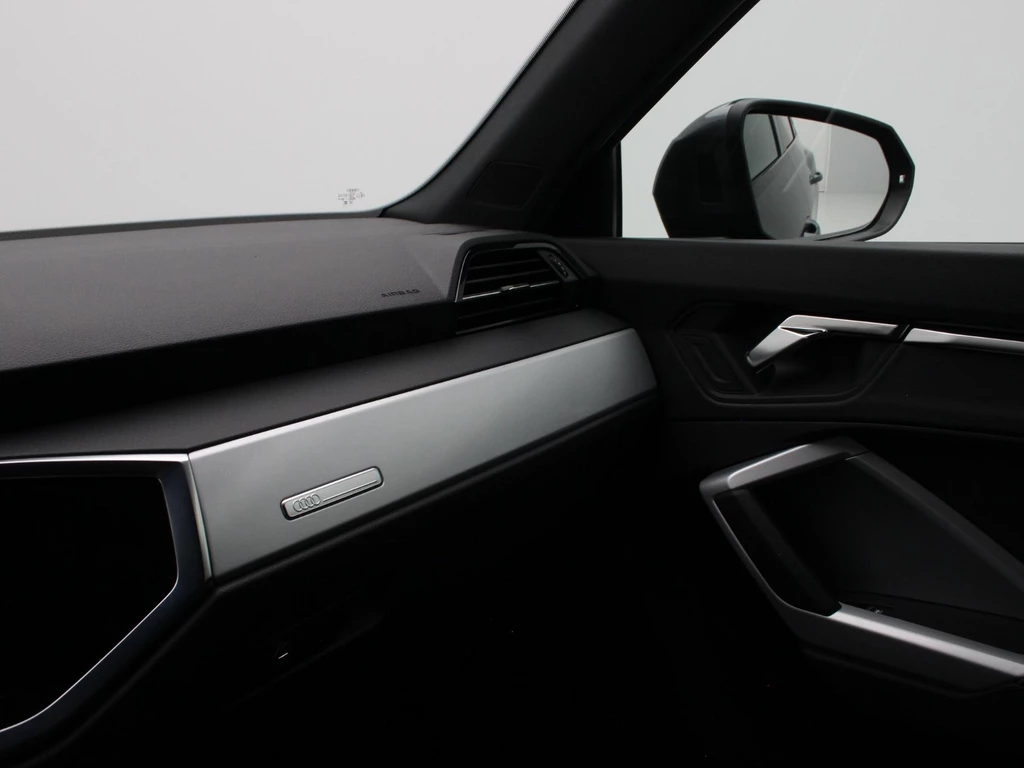 Audi Q3 – foto 33