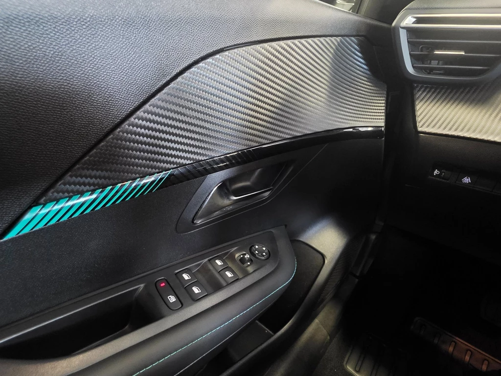 Peugeot 208 – foto 18