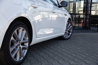 Renault Mégane Estate – thumbnail 9