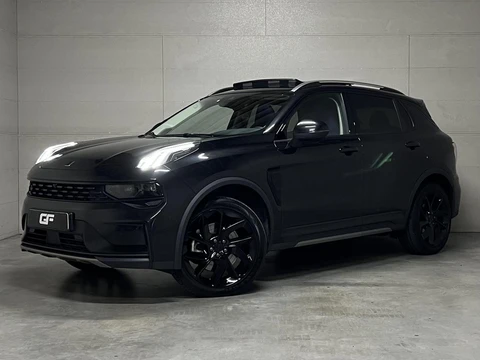 Lynk & Co 01 1.5 Plug-in Black Edition Sfeerver. CarPlay 360°