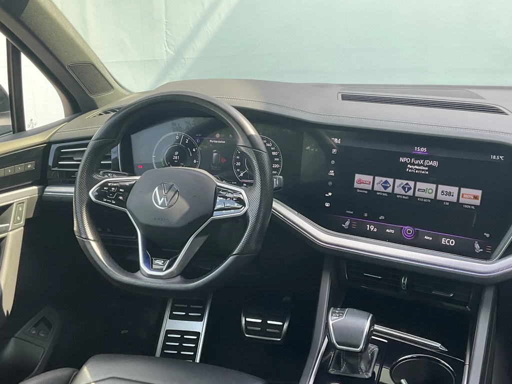 Volkswagen Touareg – foto 34