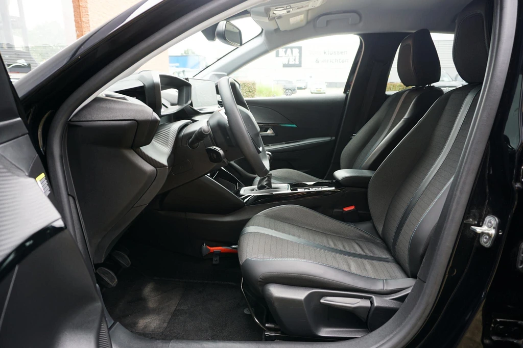 Peugeot 208 – foto 17