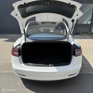 Tesla Model 3 – thumbnail 13