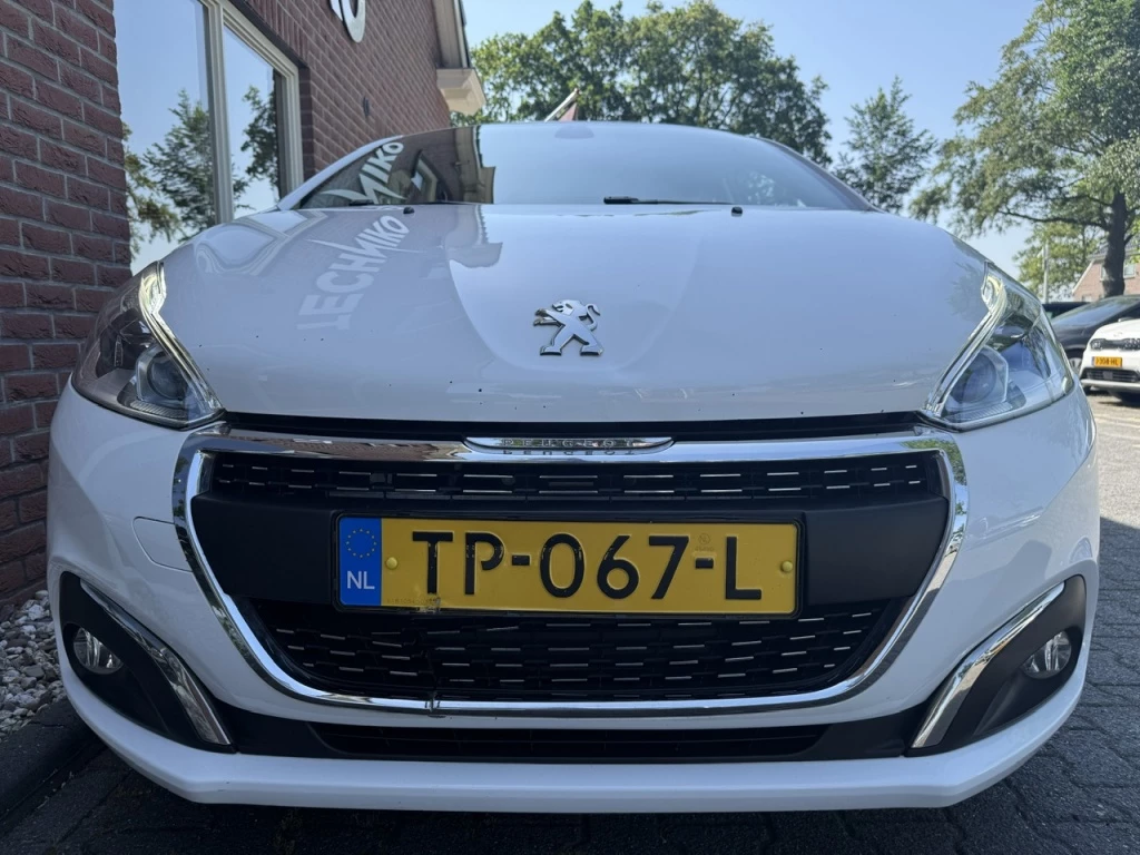 Peugeot 208 – foto 9