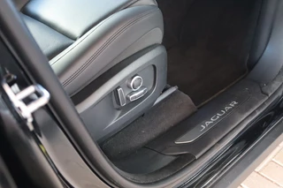Jaguar F-PACE – thumbnail 13