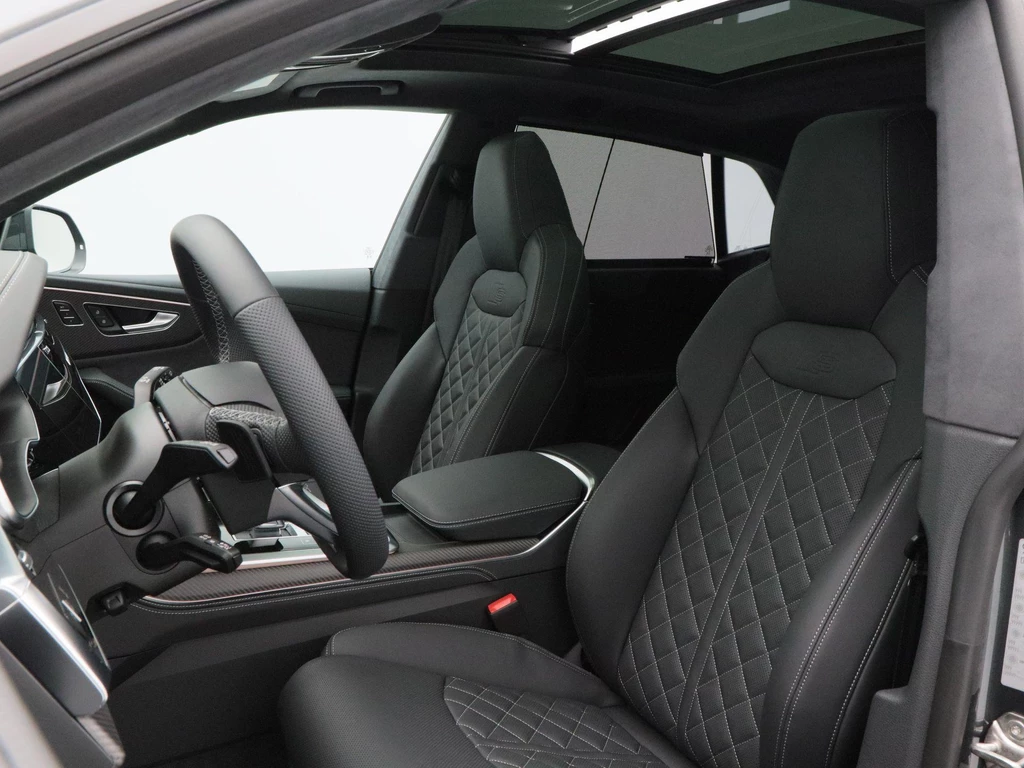 Audi Q8 – foto 10