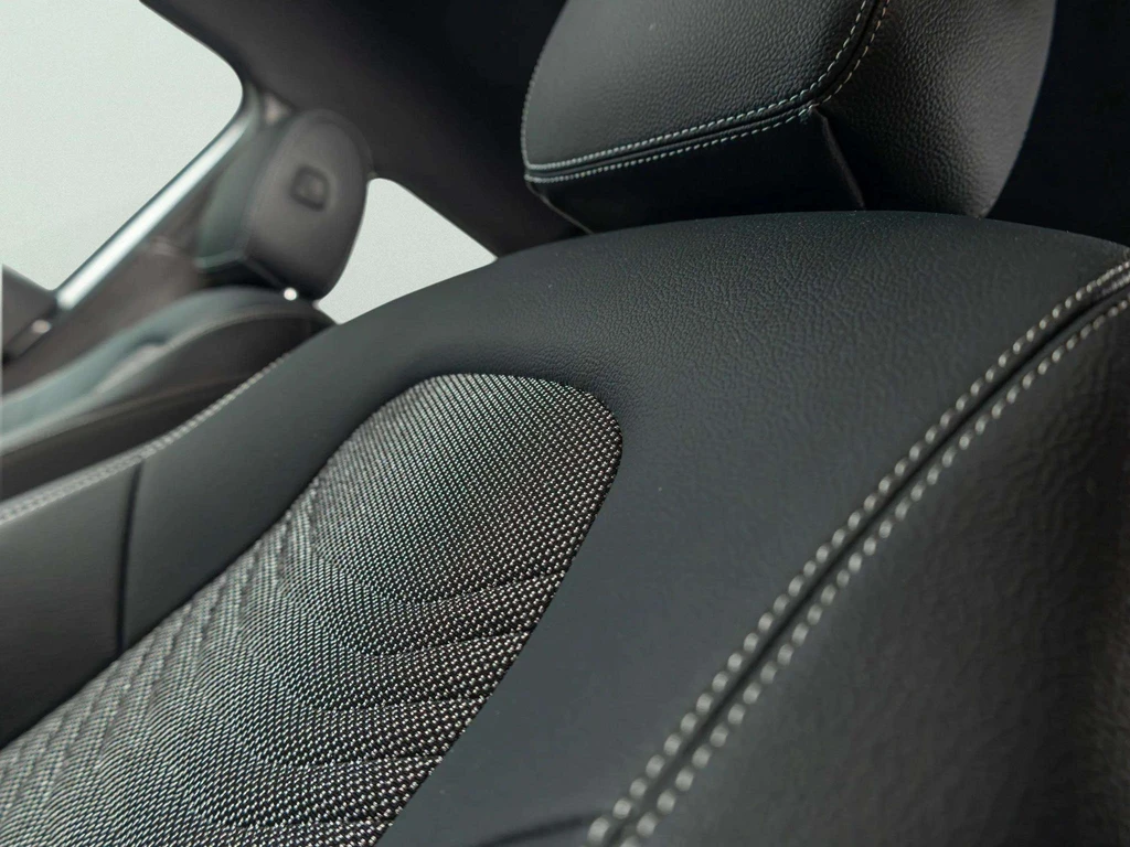 Mercedes-Benz EQB – foto 11