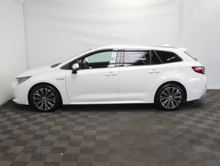 Toyota Corolla Touring Sports – thumbnail 2