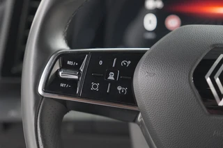 Renault Megane E-Tech – thumbnail 17