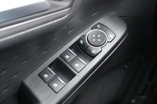 Ford Kuga – thumbnail 10