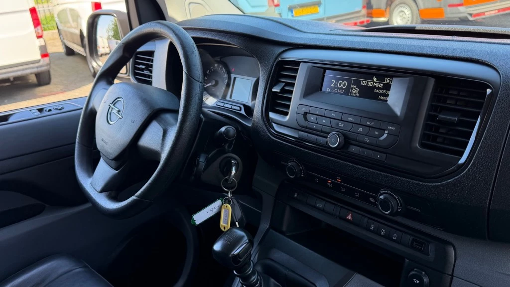 Opel Vivaro – foto 15