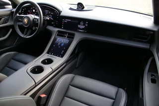 Porsche Taycan – thumbnail 10