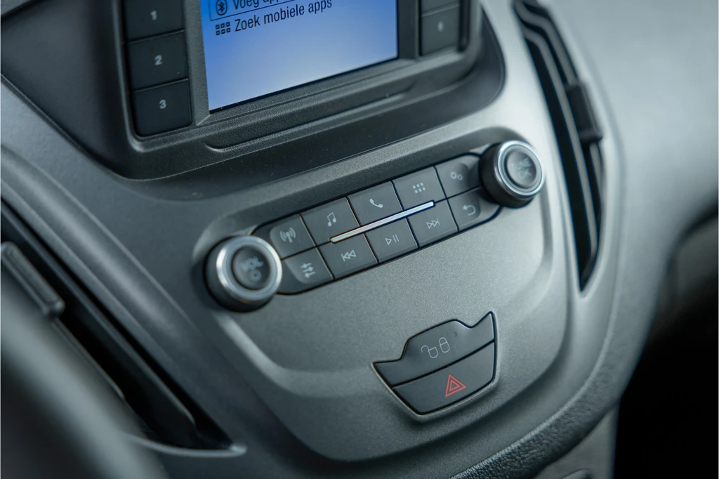 Ford Transit Courier – foto 29