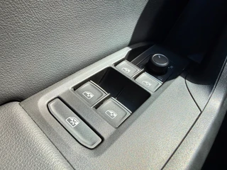 SEAT Leon – thumbnail 11