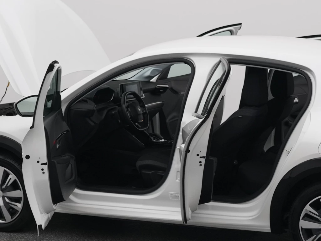 Peugeot e-208 – foto 36
