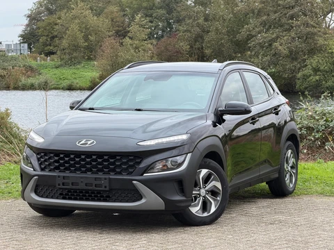 Hyundai KONA 1.6 GDI HEV Fashion Automaat - Abyss Black Pearl - 31dkm - Nieuwstaat