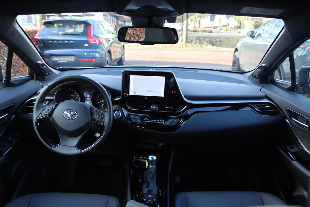 Toyota C-HR β foto 15