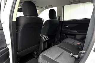 Mitsubishi Outlander – thumbnail 16