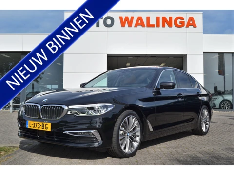 BMW 5 Serie 520i Luxury | Opendak | Head Up | Comfortstoelen | Adaptive Cruise | Stuur en stoelverw | Elektrische achterklep |