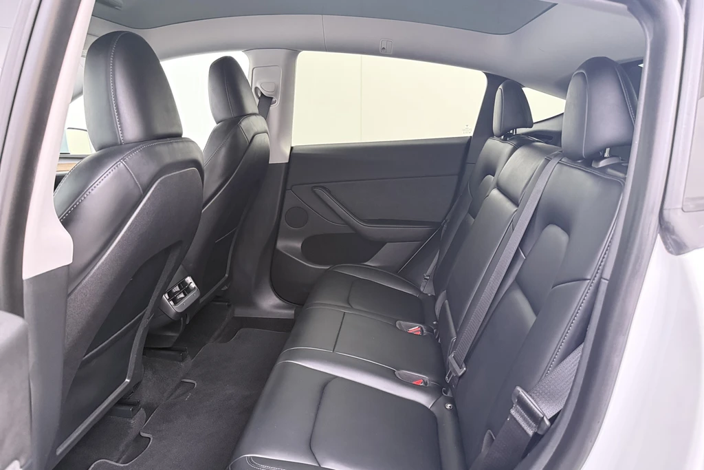 Tesla Model Y – foto 13