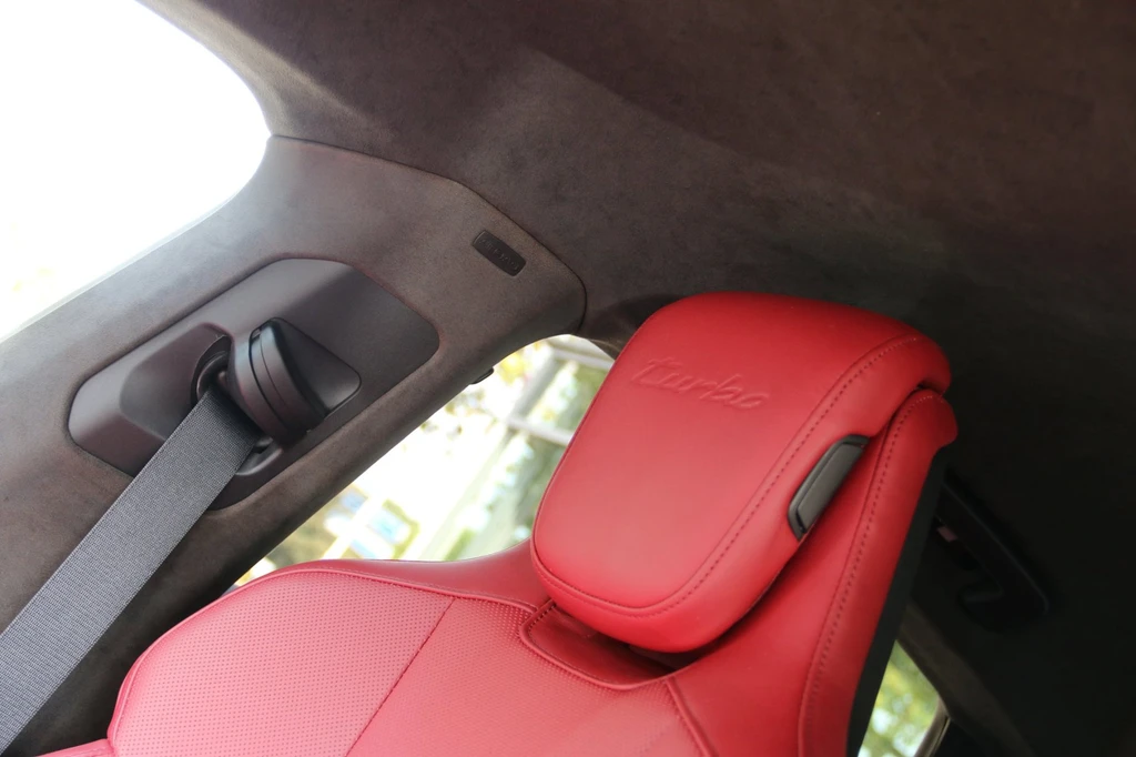 Porsche Taycan – foto 15