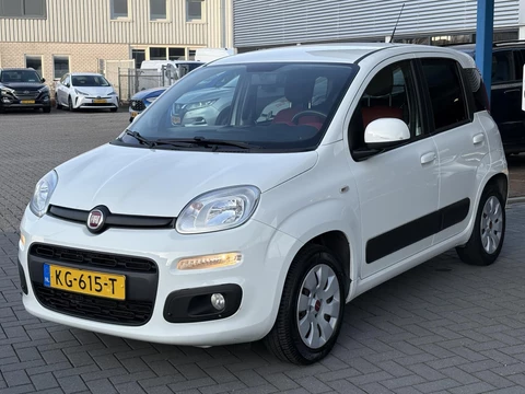 Fiat Panda 0.9 TwinAir Lounge 81pk | Parkeersensoren | Climate control