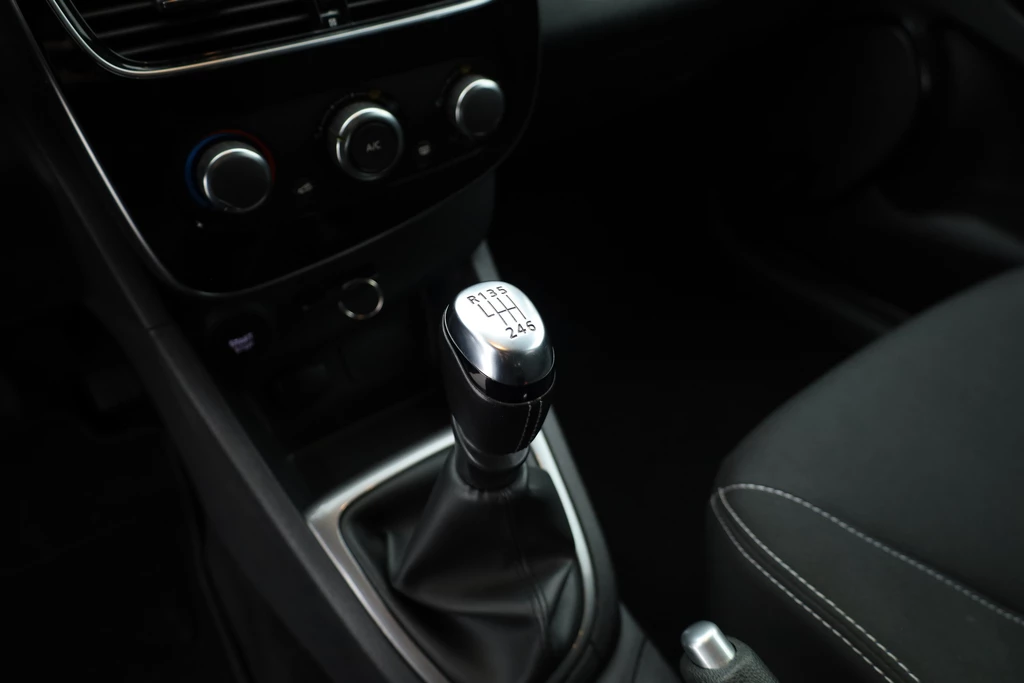Renault Clio – foto 11