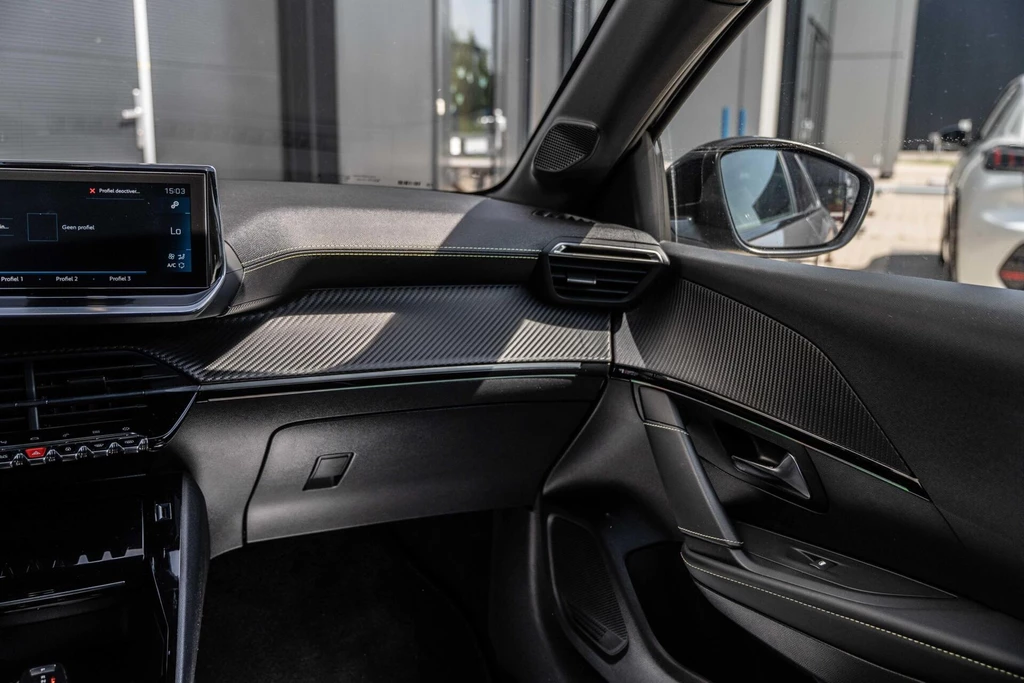 Peugeot 208 – foto 13