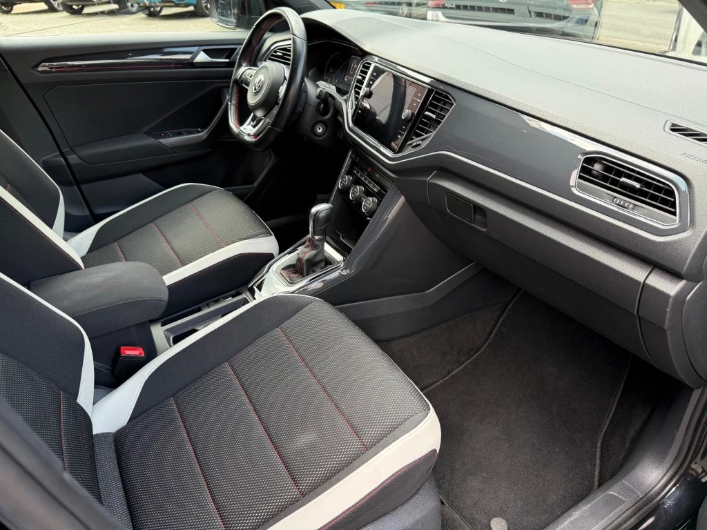 Volkswagen T-Roc – foto 13