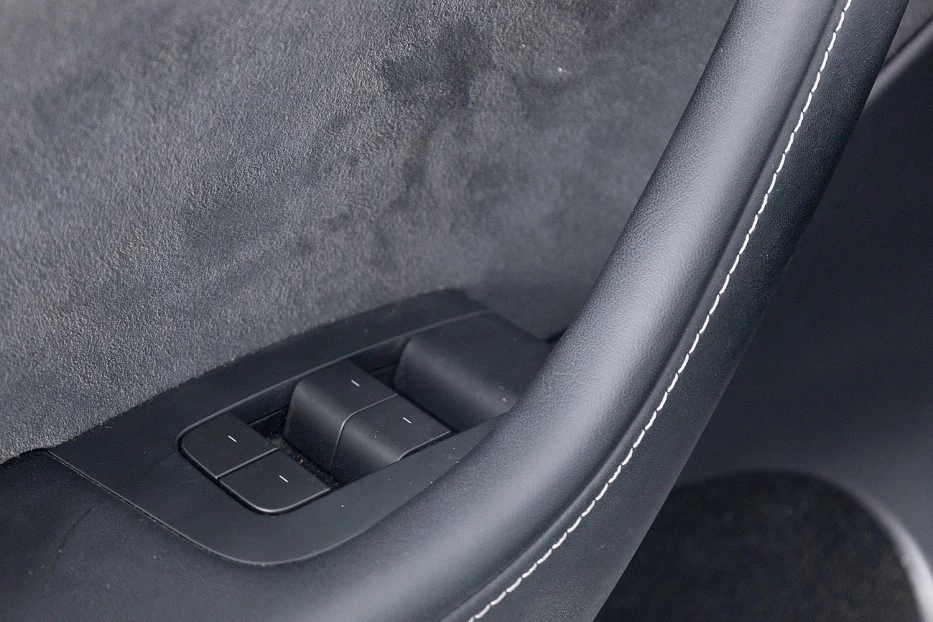 Tesla Model Y – foto 15