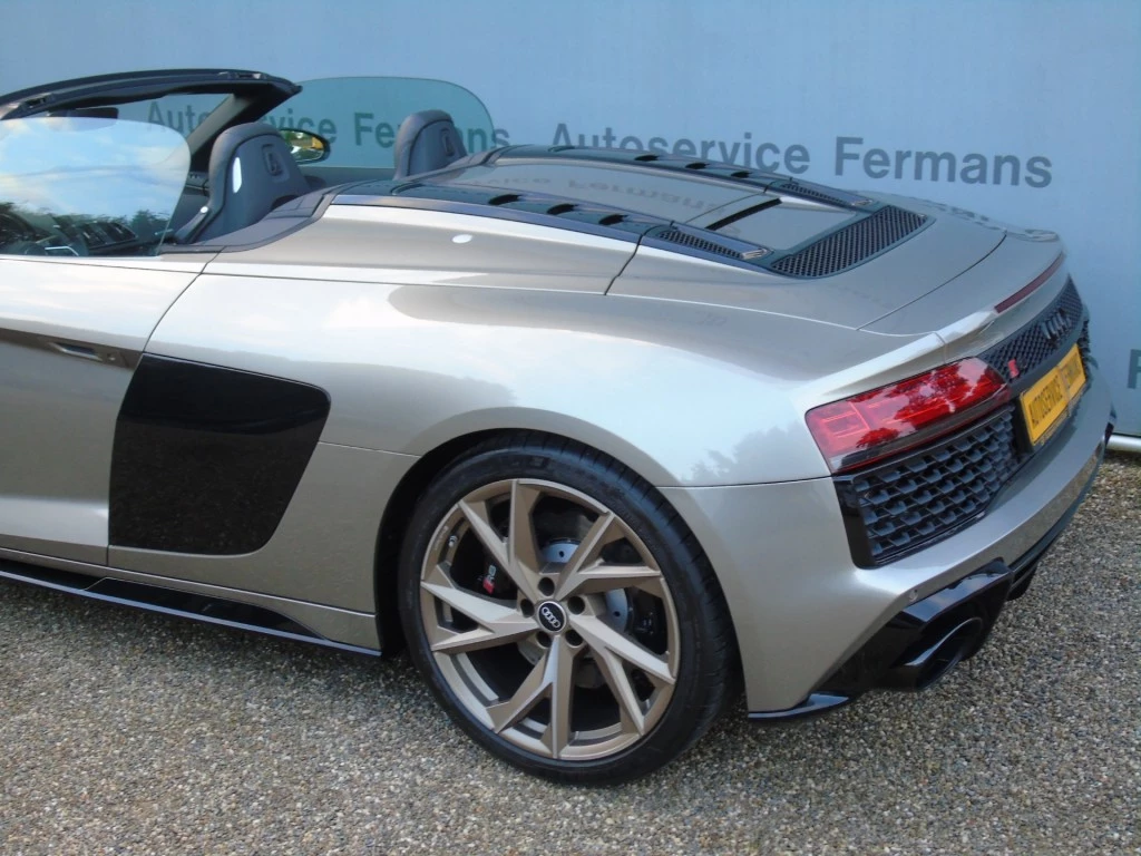 Audi R8 – foto 15