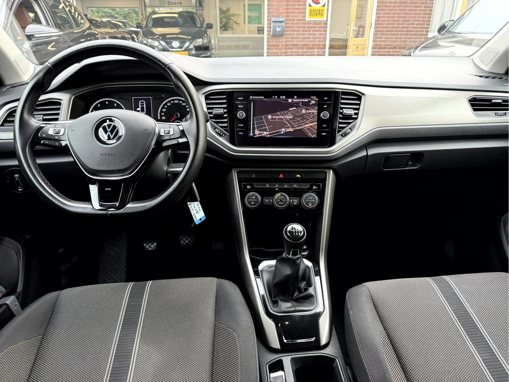 Volkswagen T-Roc – foto 10