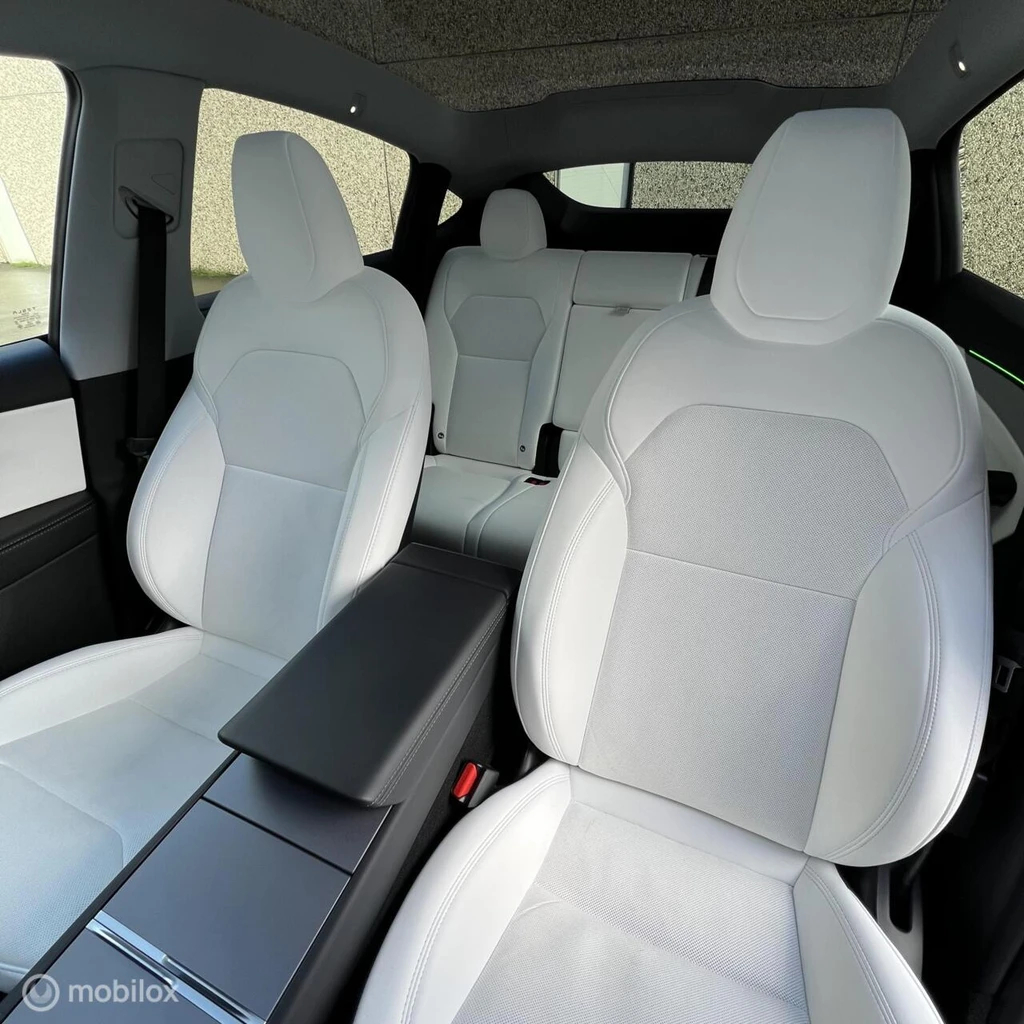 Tesla Model Y – foto 9