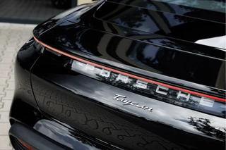Porsche Taycan – thumbnail 24