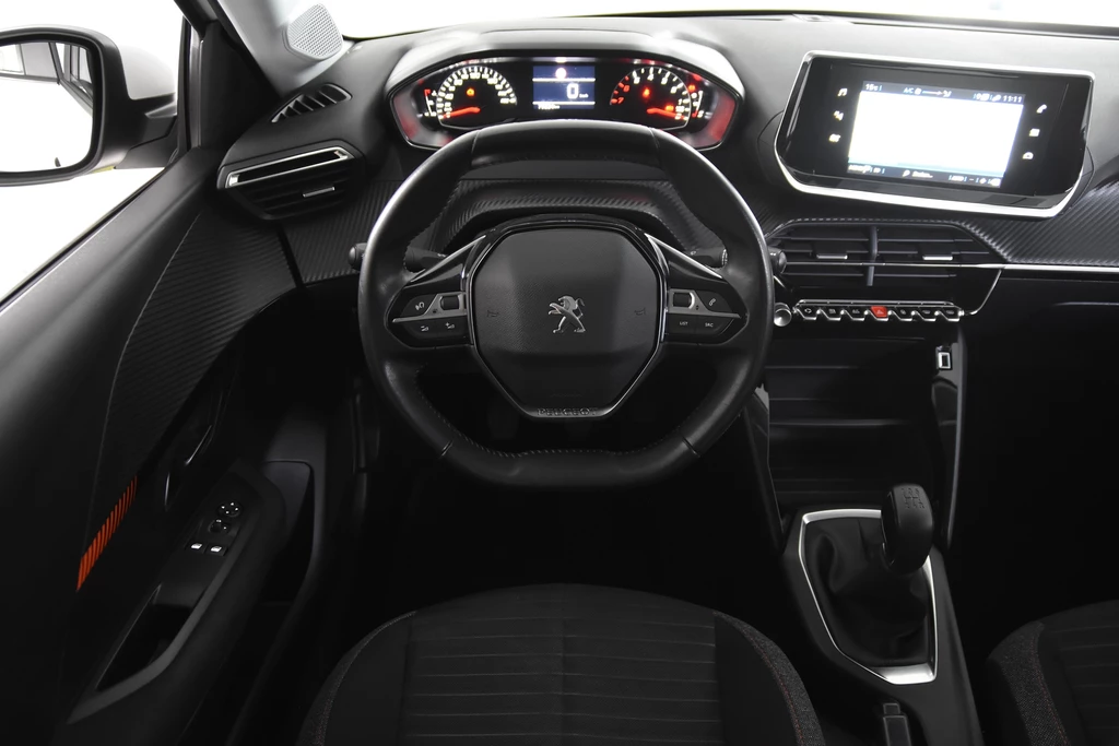 Peugeot 208 – foto 18
