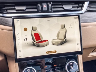Jaguar F-PACE – thumbnail 25