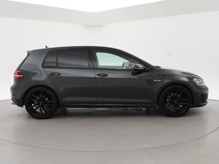 Volkswagen Golf – thumbnail 5