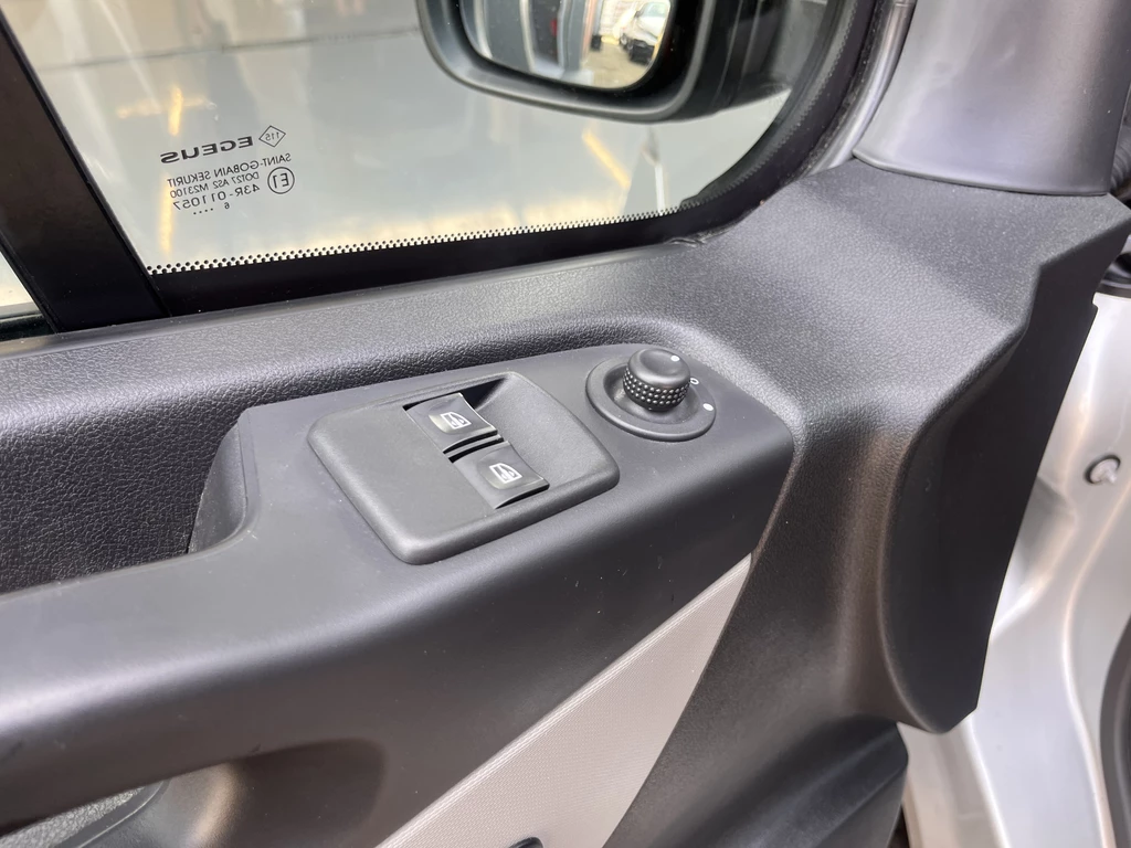 Renault Trafic – foto 15