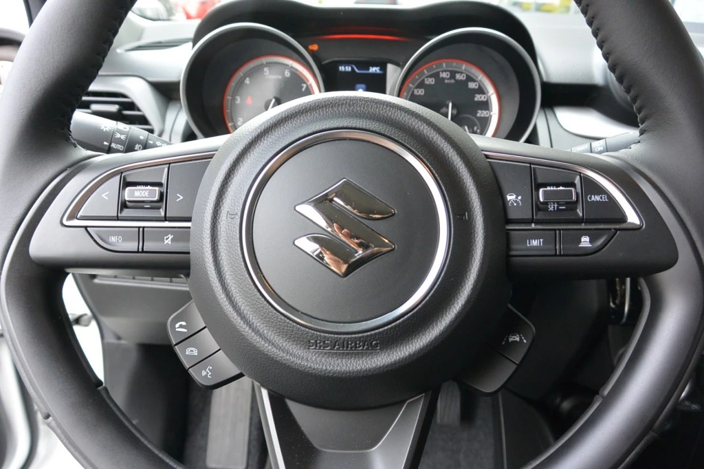 Suzuki Swift – foto 25