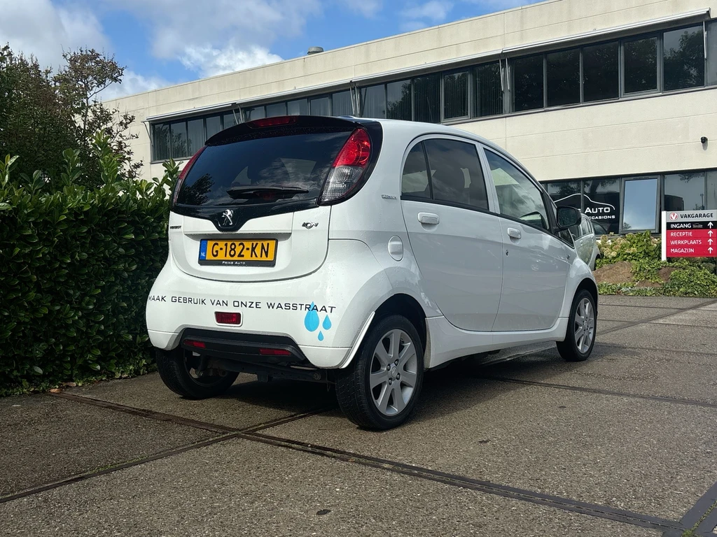 Peugeot iOn – foto 5