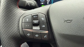 Ford Kuga – thumbnail 23