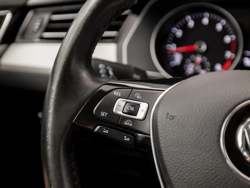 Volkswagen Passat – foto 18